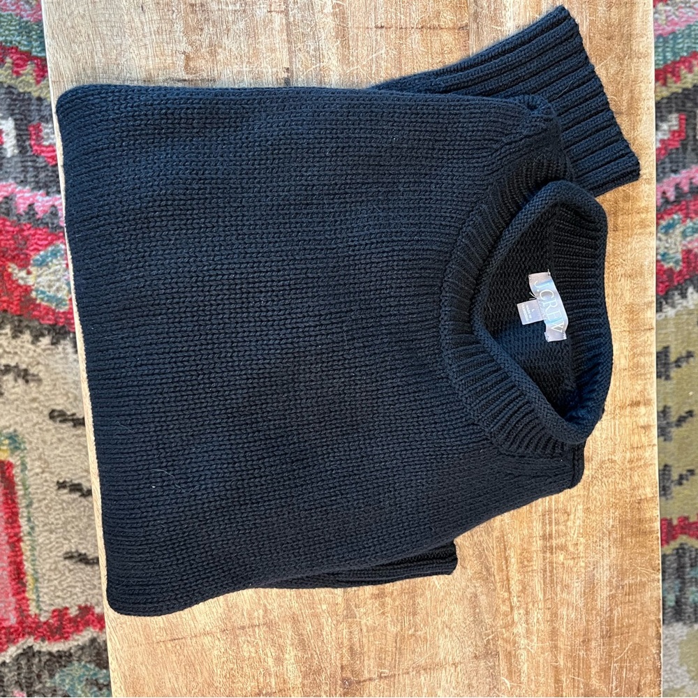 J crew 100% cotton black Classic Black Sweater size large. Work once.